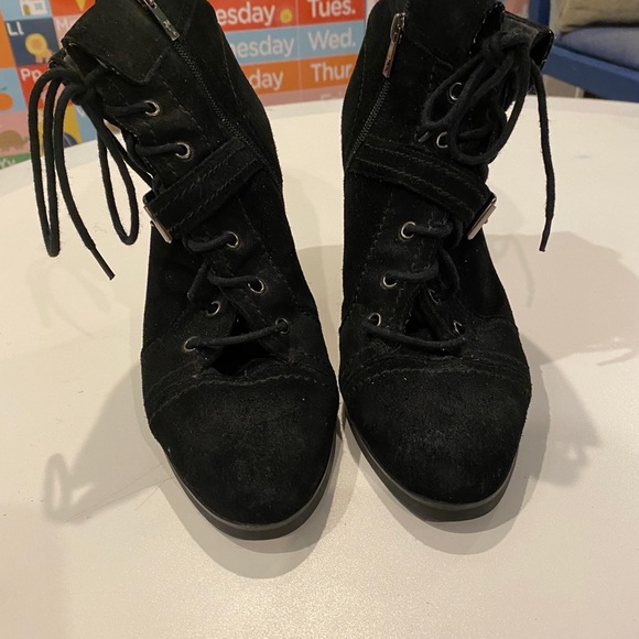 Women’s Black Wedge Booties Suede 9 1/2 - Picture 2 of 8